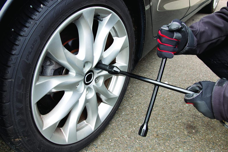Performance Tool 14 inch SAE/Metric Combination Lug Wrench with Spade Tip - Image 2